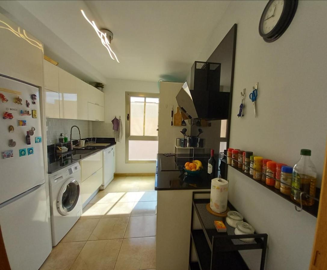 Modern House With 2 Bedrooms Near The Beach Castillo del Romeral Esterno foto