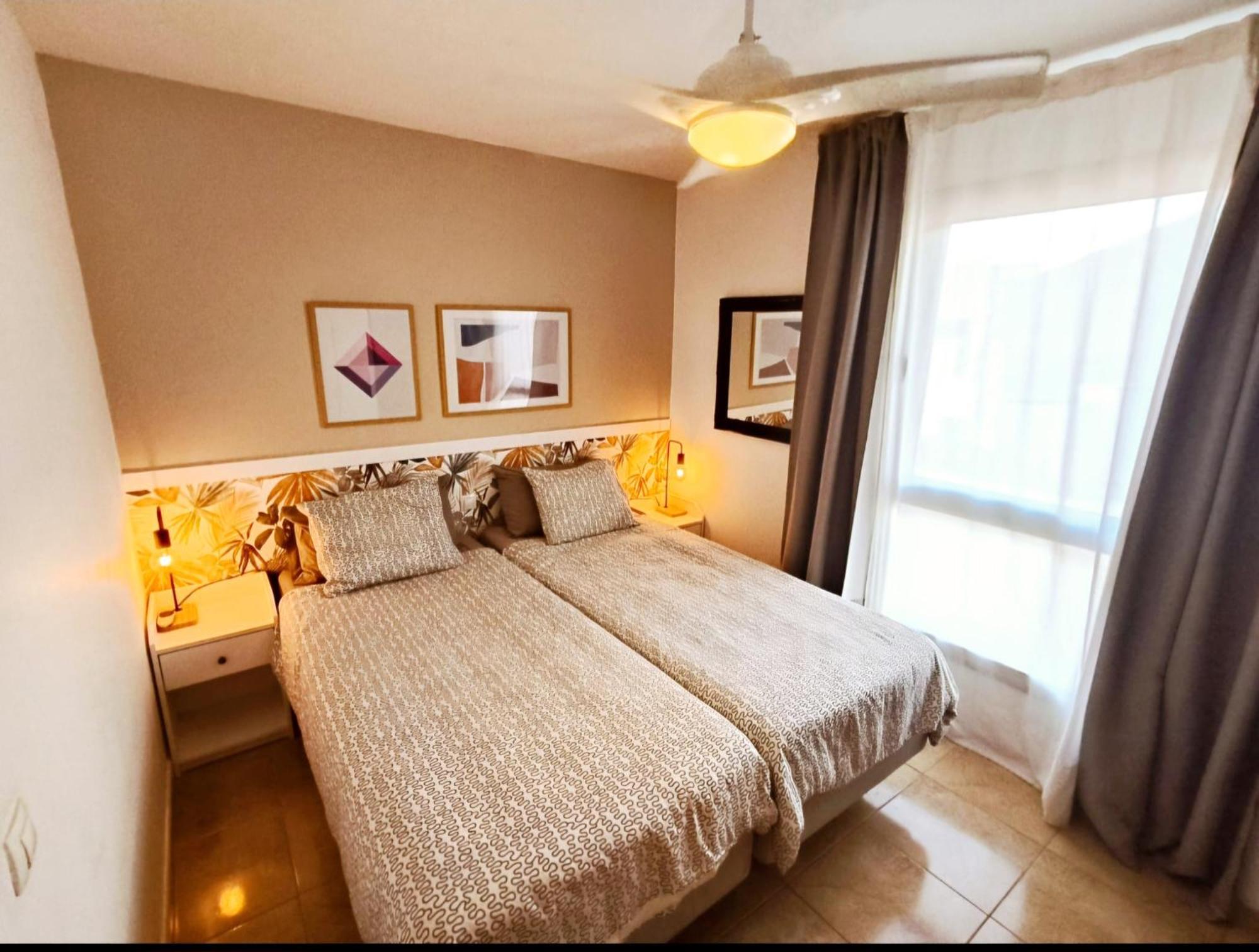 Modern House With 2 Bedrooms Near The Beach Castillo del Romeral Esterno foto
